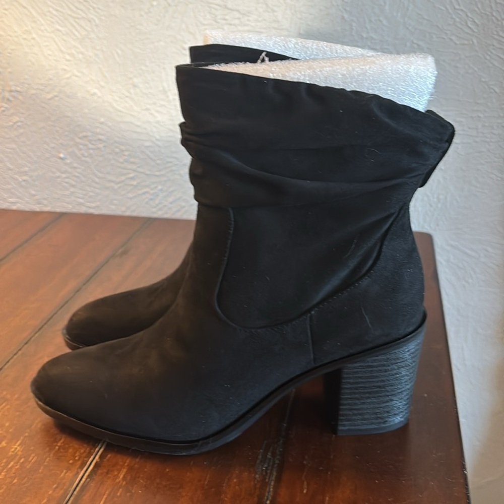 Black above ankle boots, CL by Laundry, size 7.5. Cloth suede like material.
